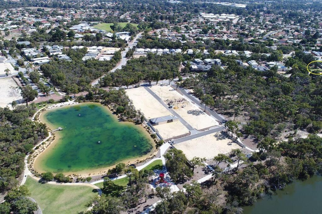 Frasers Landing Lifestyle Coodanup Bagian luar foto